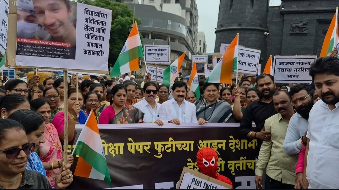 रत्नागिरीत निघाला महायुतीचा भव्य मोर्चा;सजग 'जेन झीं' चाही मोठा उत्स्फूर्त सहभाग