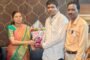 ‘सेवा संकल्प’ अभियानातून पाले येथे कर्णबधिर वयोवृद्ध महिलेला श्रवणयंत्राचा आधार
